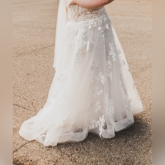 Sophia Tolli Y22051 Nikita size 24 ivory - Picture 5 of 7